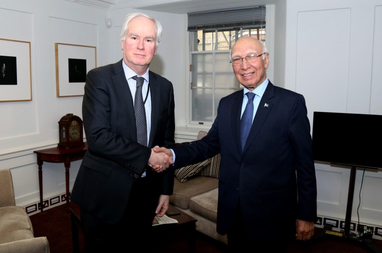 Pakistani Foreign Affairs Adviser discusses bilateral cooperation with UK