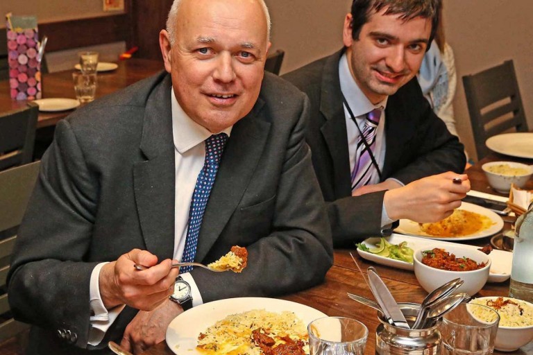 Hundreds of Curry Houses take part in ‘Vote Leave – Save our Curry’ Day