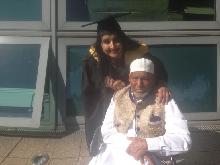 Mum of 3 defies careers teacher’s advice and graduates with a law degree.