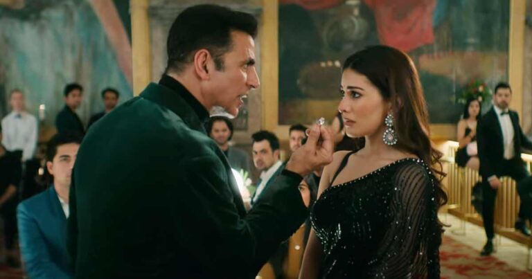 Akshay Kumar Unveils Heartbreak Anthem “Kya Loge Tum”