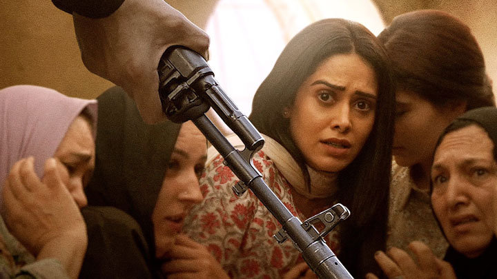 REVIEW: ‘Akelli’, Nushrratt Bharuccha’s survival journey in a war-torn land