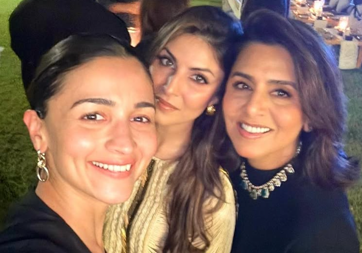 Riddhima Kapoor shares selfie with Alia Bhatt after fans question Bhatt’s absence in New Year post