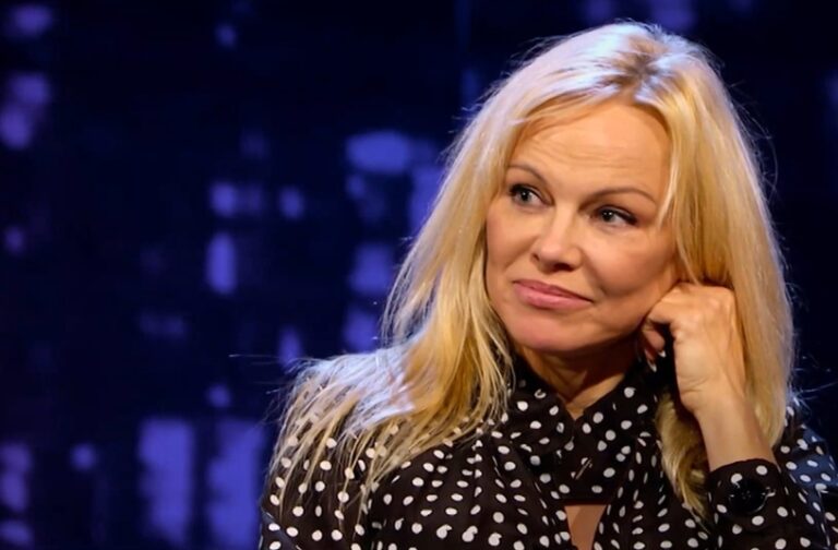 Pamela Anderson recalls life-threatening plane incident