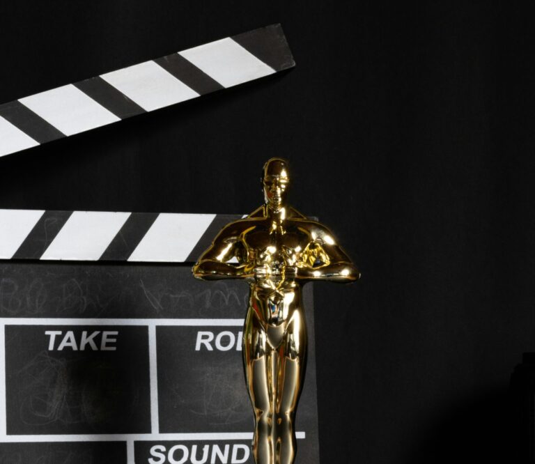 Oscars diversifies its voting body: with its most international class ever
